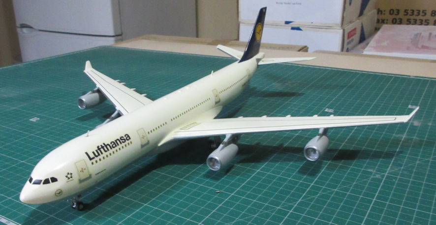Airbus A340-200 Revell 144