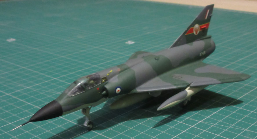 Dassault Mirage IIIO A3-83 - Frog 72