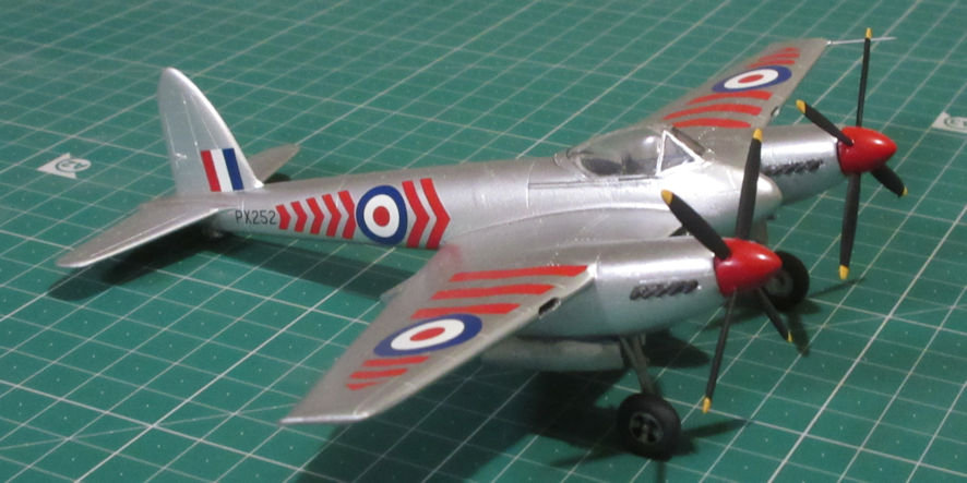 deHavilland Hornet F1 - special Hobby 72