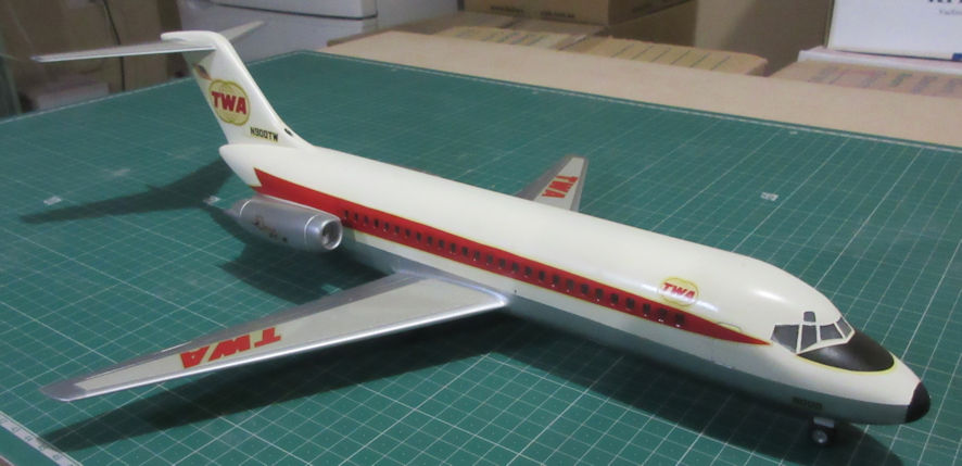 Douglas DC-9-10 - Aurora 72